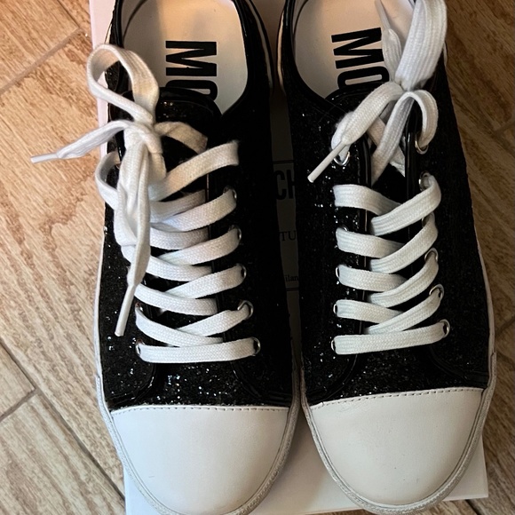 Moschino sneakers - Picture 1 of 7